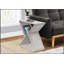 Table d'appoint contemporaine en placage gris délavé, parfaite pour les petits espaces et un décor moderne dans les chambres ou les salons.