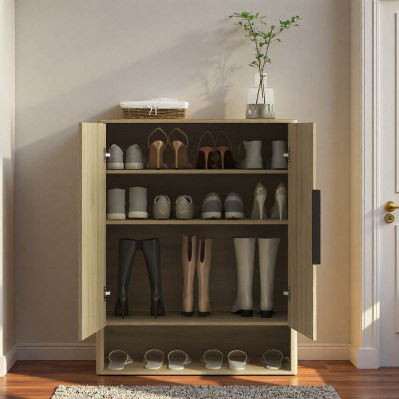 Armoire à chaussures cannelée en bois avec tablette large et tablettes réglables, Naturel
