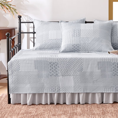 SLEEP ZONE 5 Piece Boho Patchwork Quilted Daybed Bedding Set, 75" x 39", Retro Patchwork