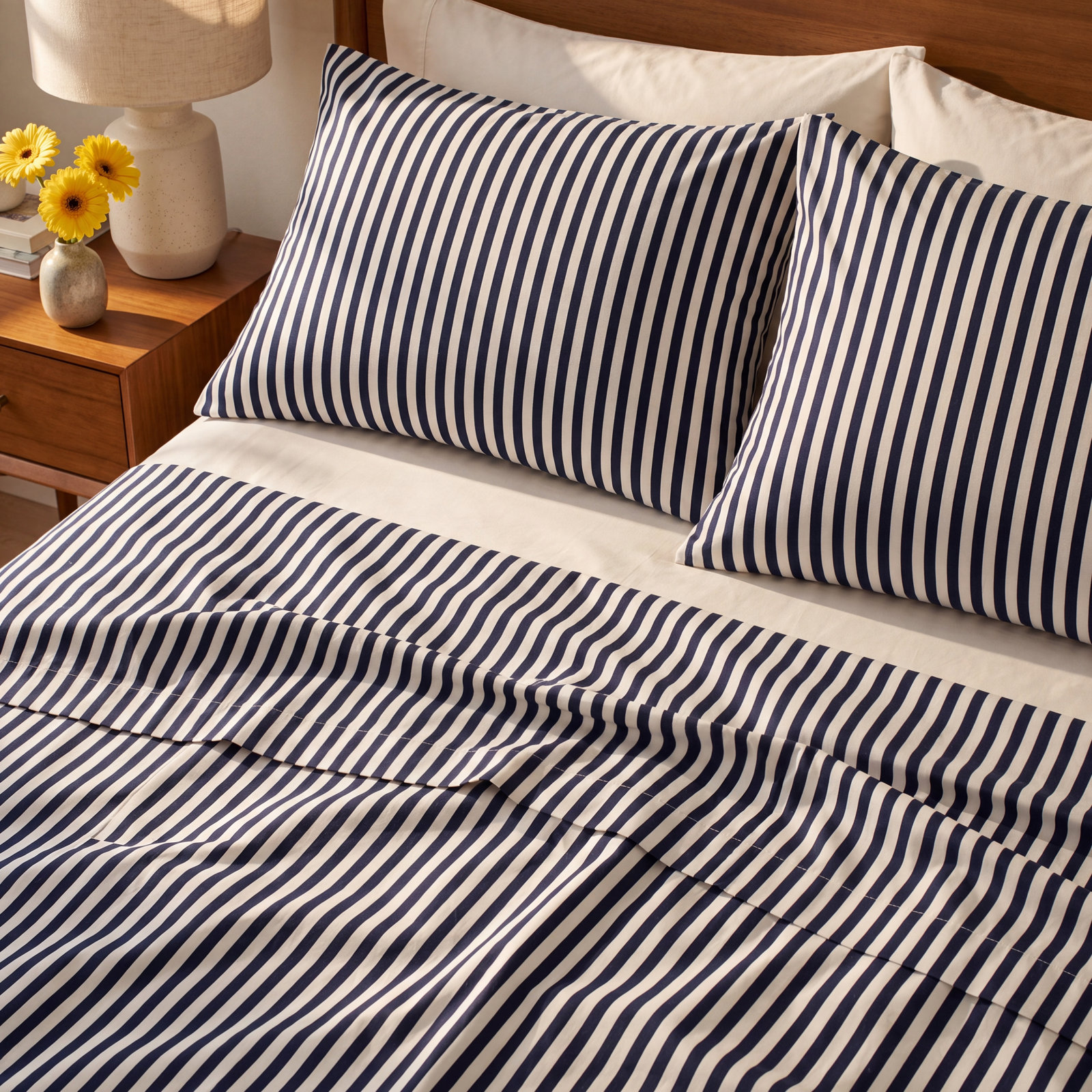 Marimekko Ajo Cotton Sheet Set, Queen, Black/White