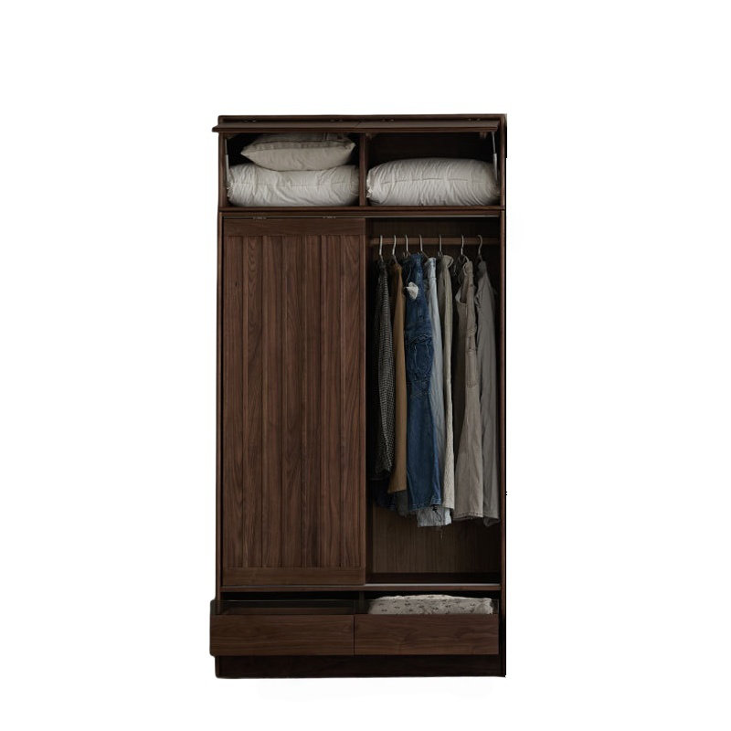Garde-robe simple et haut de gamme