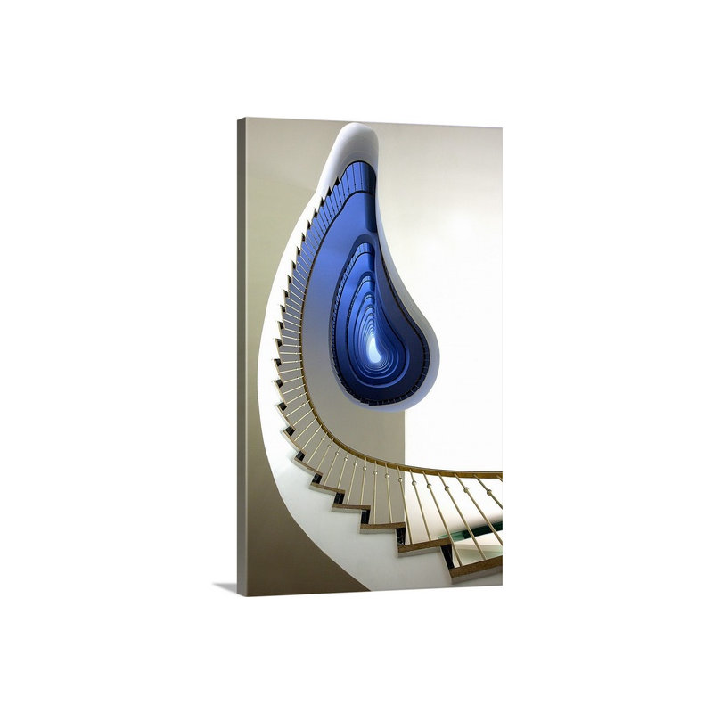«Straub Infinity Steps» par Martin Widlund, impression, H 36 po x l 22 po x P 1,5 po, Toile