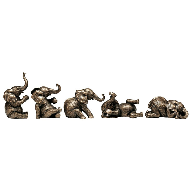 Les cinq figurines pachydermes ludiques