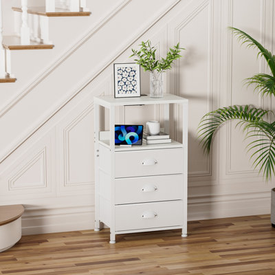 Nightstand With Charging Station, Night Stand With 3 Fabric Drawers, Side Table With Tamper-Resistant Outlets, USB And Type C Port, End Table For Bedroom,(Black Oak)