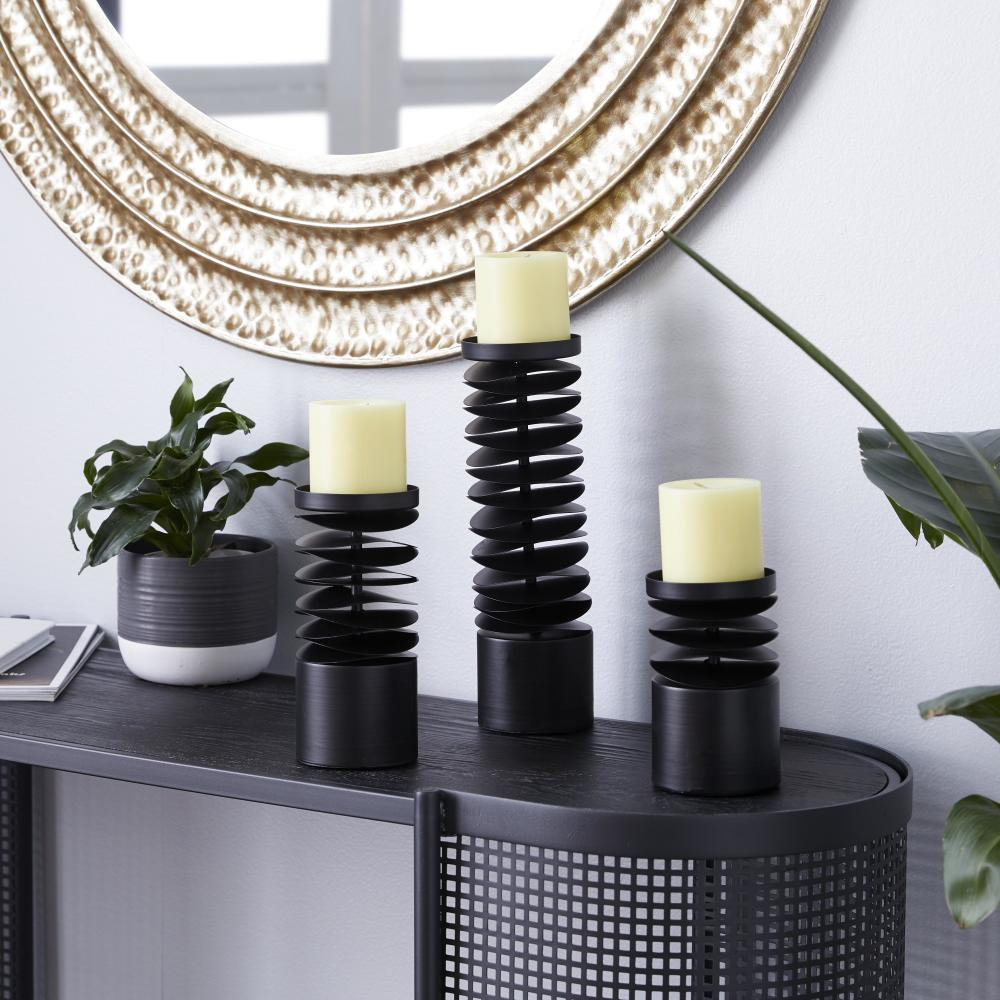 Mela 3-Piece Iron Candlestick Set