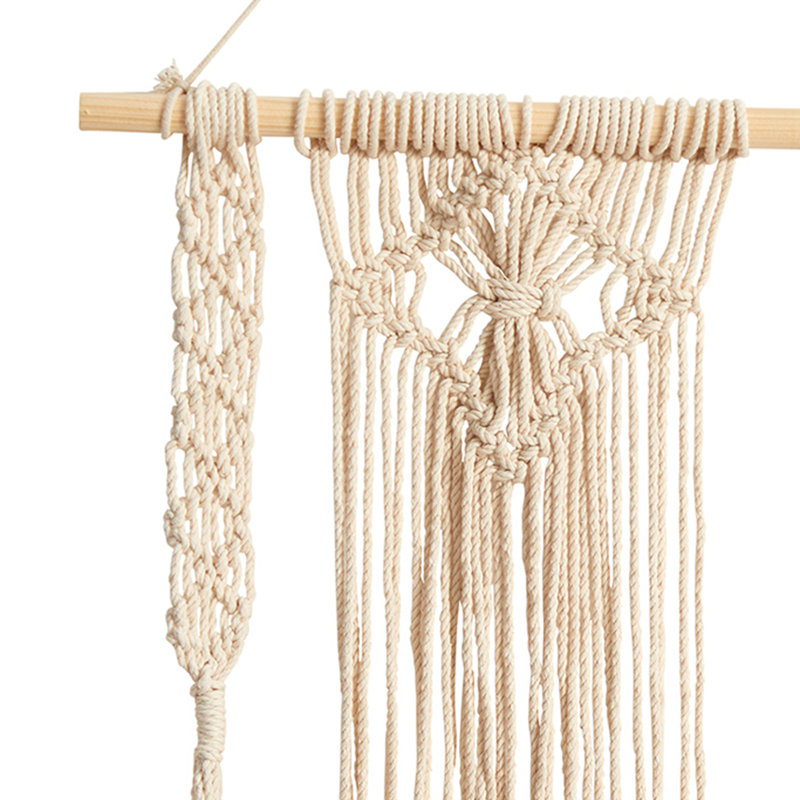 Décoration murale en bois et macramé
