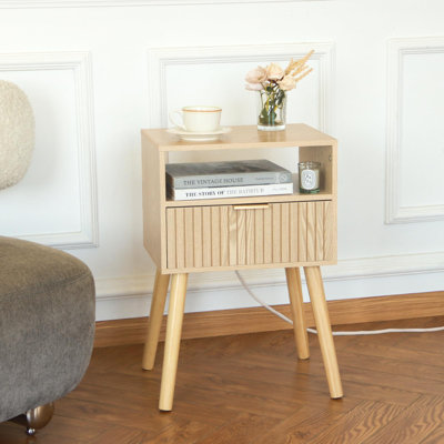 Table de chevet avec station de charge