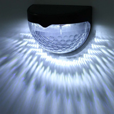 Ensemble de lumières DEL intégrées à basse tension à énergie solaire