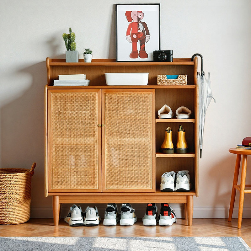 Range-chaussures classique et durable
