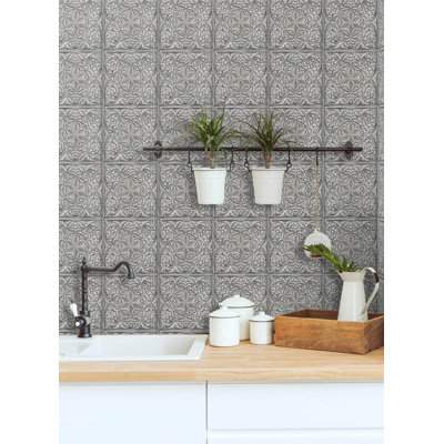 Seaberg Peel & Stick Floral Roll