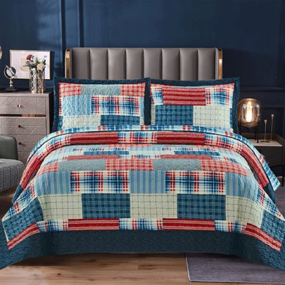 Polyester Patchwork Bedspread with Pillow Shams
