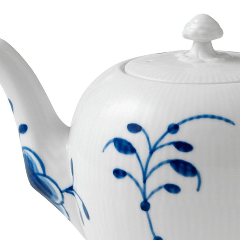 Royal Copenhagen Blue Fluted Mega 1.05-qt. Teapot