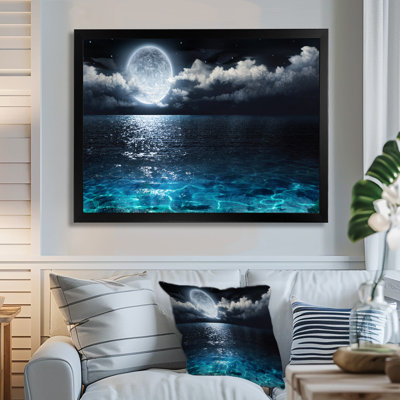 " Romantic Full Moon Over Sea "