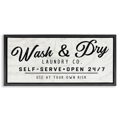 «Self Service Laundry», art mural encadré par Valerie Weiners