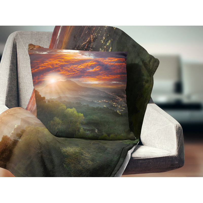 Coussin Guanyin Mountain Sunrise Taipei, 16 po x 1 po, Coussin décoratif