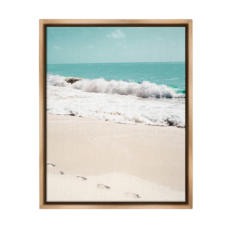 "Footprints On Beach Shore" par Bill Carson, photographie sur toile, Cadre flottant orme Montalcino, H 21 po x l 17 po