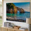 Reproduction d'art sur toile encadrée, "Une scène côtière éblouissante" par Lush Greenery And Rugged Cliff-770411299
