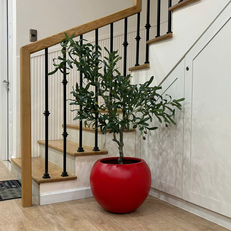 Pot à fleurs Kobe Nest intérieur / extérieur en fibre de strass Kute - rouge véritable P 16 po (ouverture 10,7 po)