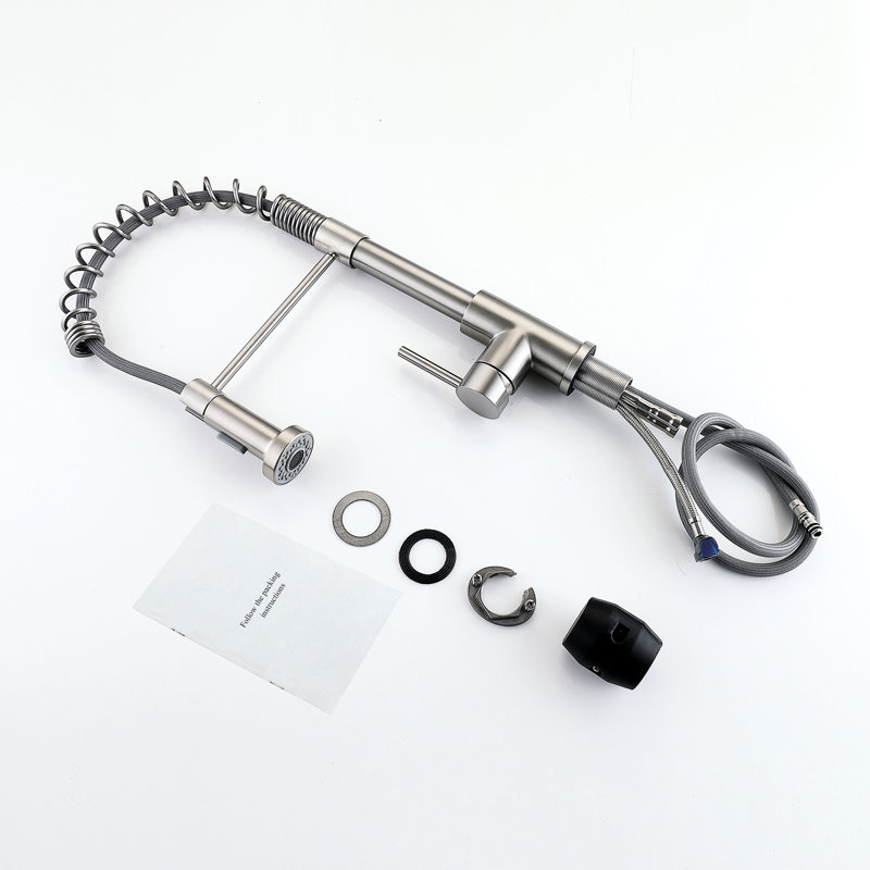 Robinet d'évier de cuisine à poignée simple - surface en nickel brossé, rotation du bec à 360 degrés, réglage du volume de débit d'eau réglable pour un contrôle précis de la finition, du mouvement et du débit