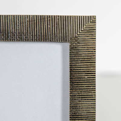 Sabula Brown Embossed Picture Frame