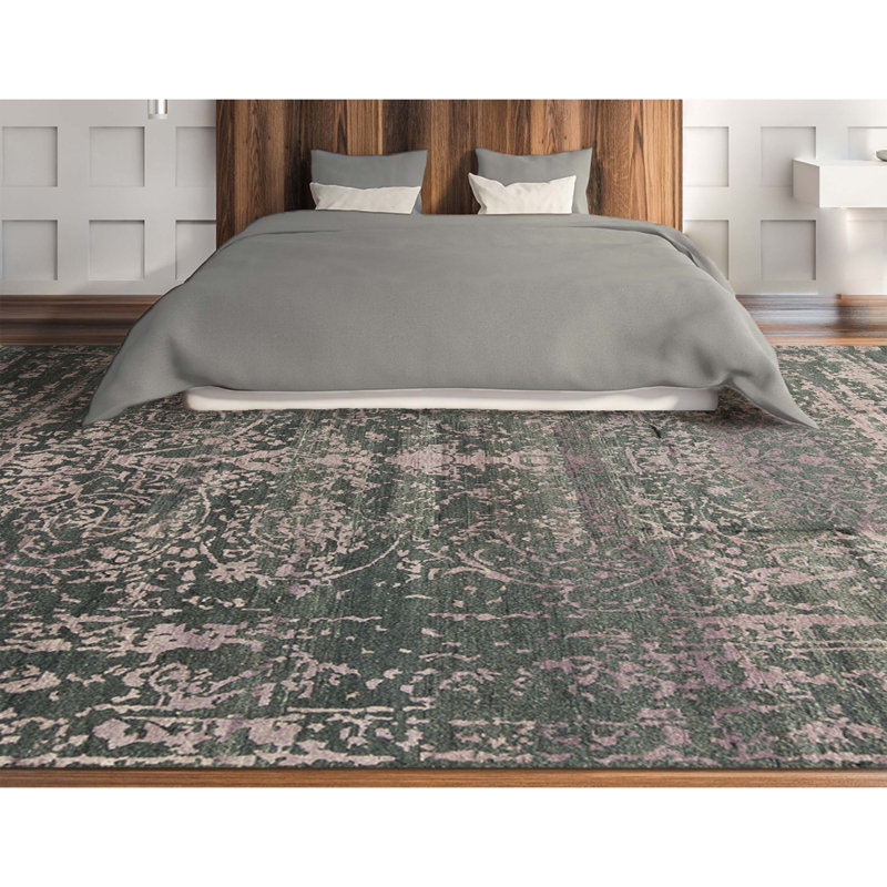 Neo Villa Oriental Area Rug in Green