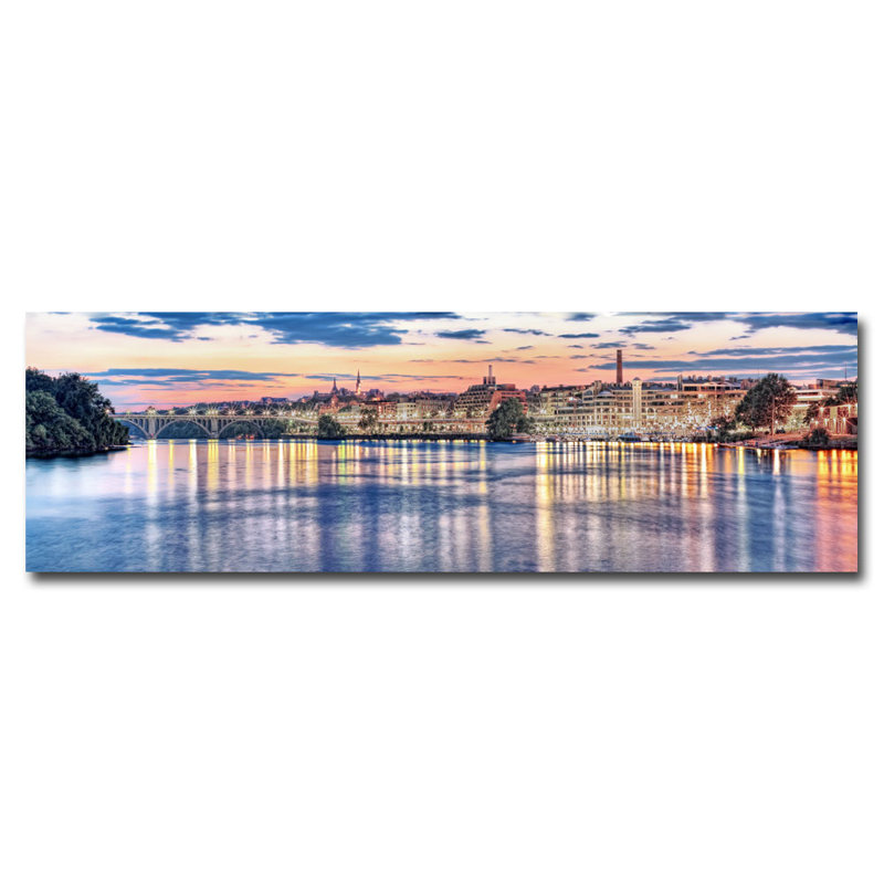 « georgetown waterfront », reproduction de photo sur toile enroulée sur toile tendue, H 10 po x l 32 po x P 2 po