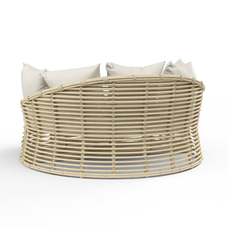 Anira Round Daybed