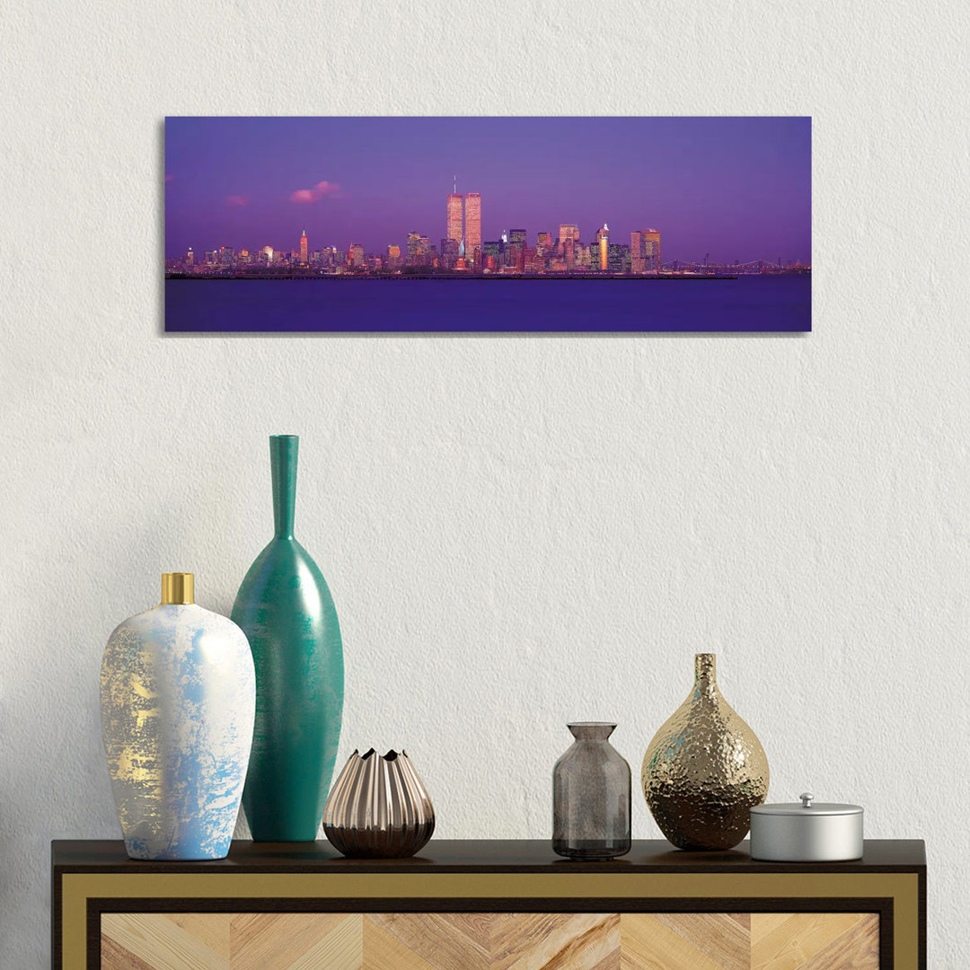 New York Panoramic Skyline Cityscape (Evening)