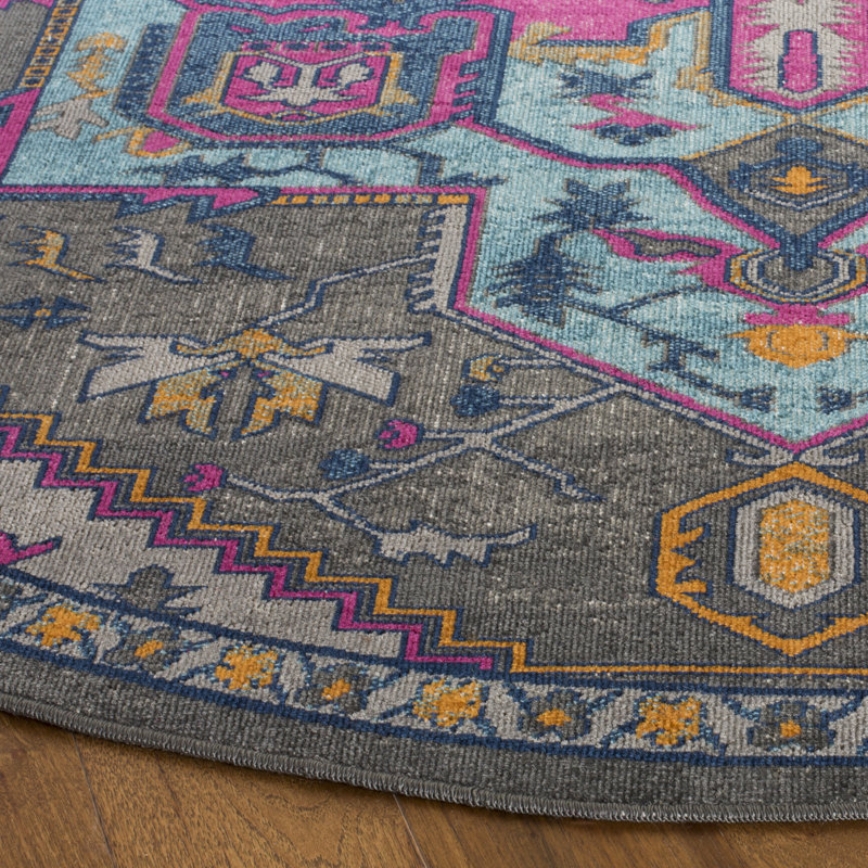 Calana Performance Oriental Rug, Round 6'7"