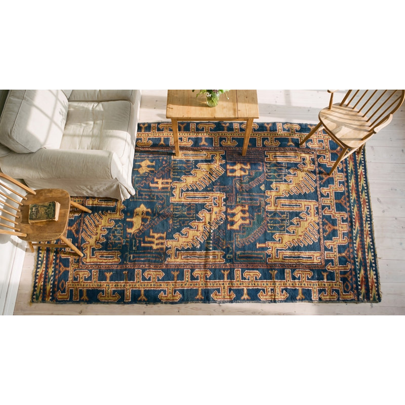 Tapis noué antique tunisien