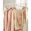 Cintre en acrylique transparent-988447273