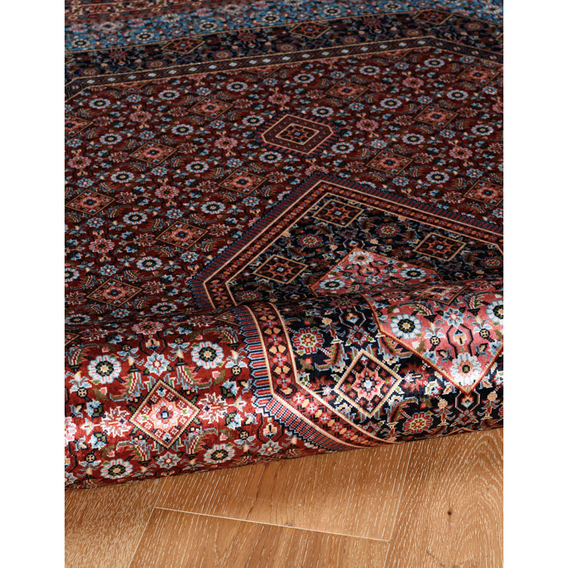 Breedlove Traditional Machine Woven Flatweave Red and Navy Area Rug with Non Skid Backing, Rectangle 2'2'' x 3'2''