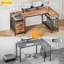 Bureau en L avec station de charge, 2 tiroirs en tissu et tablettes réglables, bureau d'ordinateur pour petits espaces-130085496-130085495