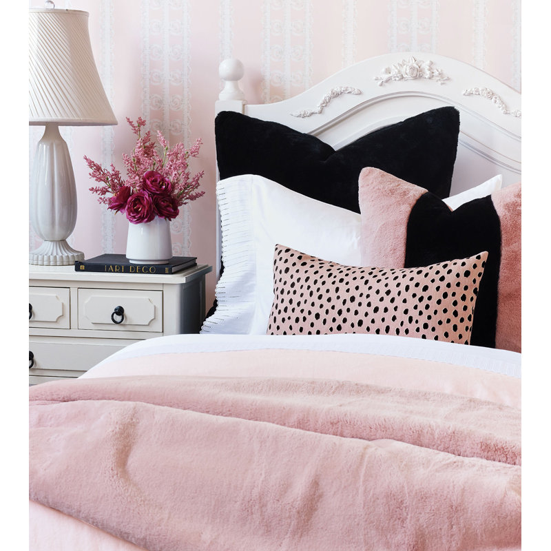 Roxanne Emmarie Square Faux Fur Sham