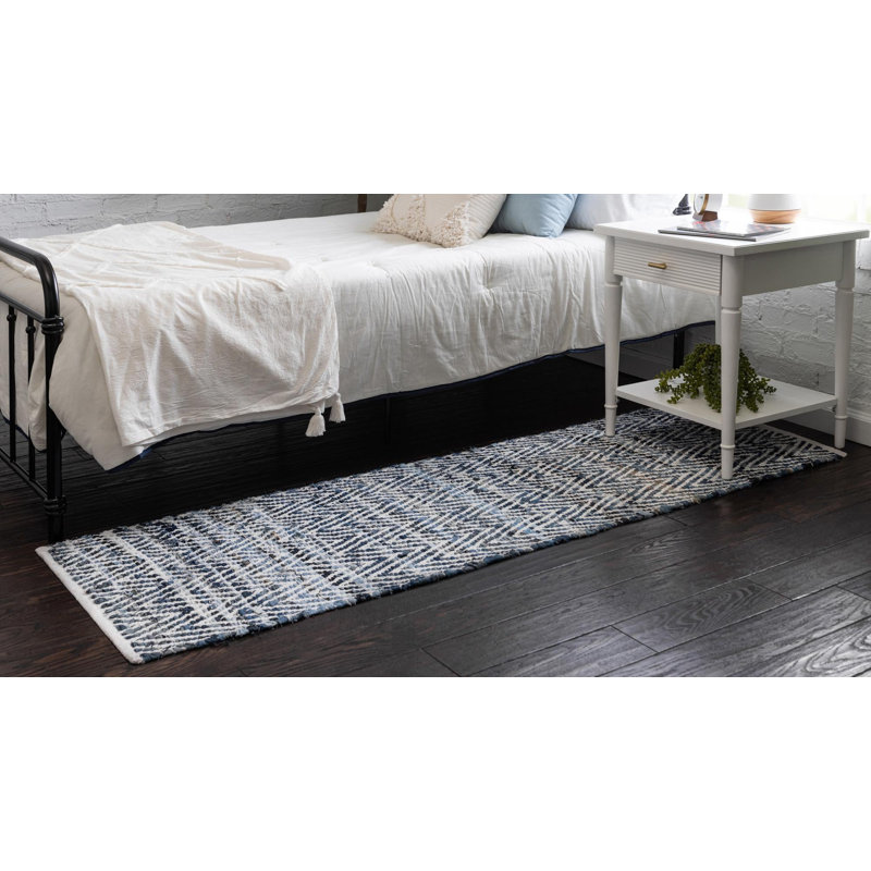 Skila Cotton Chevron Indoor Rug, Runner 2'7" x 10'
