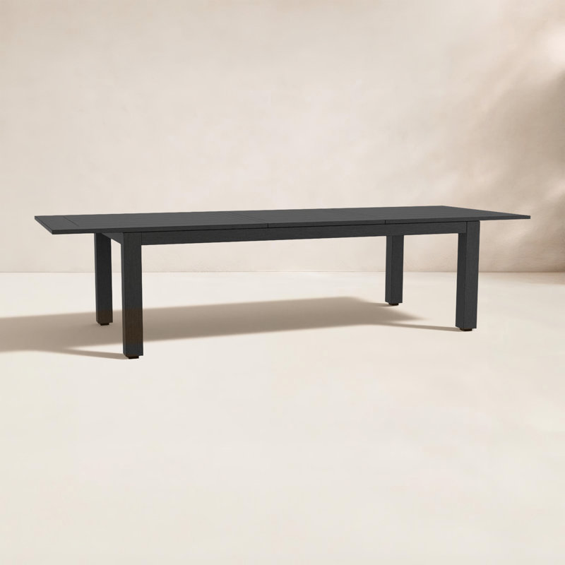 Redondo Outdoor Dining Table