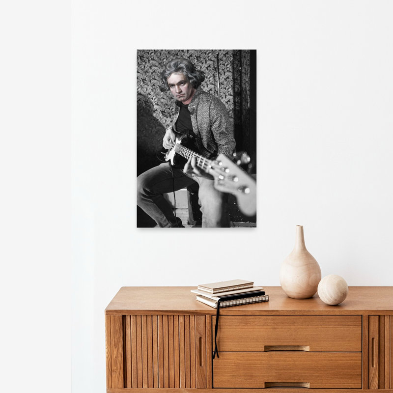 Beethoven Solo, 24" H x 16" W