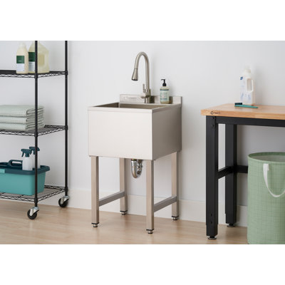 Trinity Basics Ecostorage® | Bassin 18 x 16 x 13 | Évier utilitaire en acier inoxydable | Nsf | Avec robinet escamotable | Chrome
