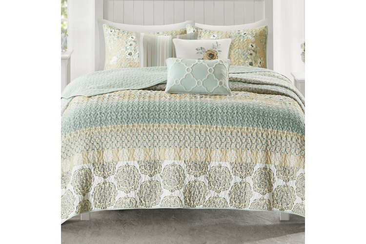 Top 15 King Bedding Sets in 2023