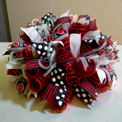 Valentine's Day Centerpiece, Candle Ring Or Wreath In Red & Black Metallic Mesh With Decorative Heart Ribbons, 18"