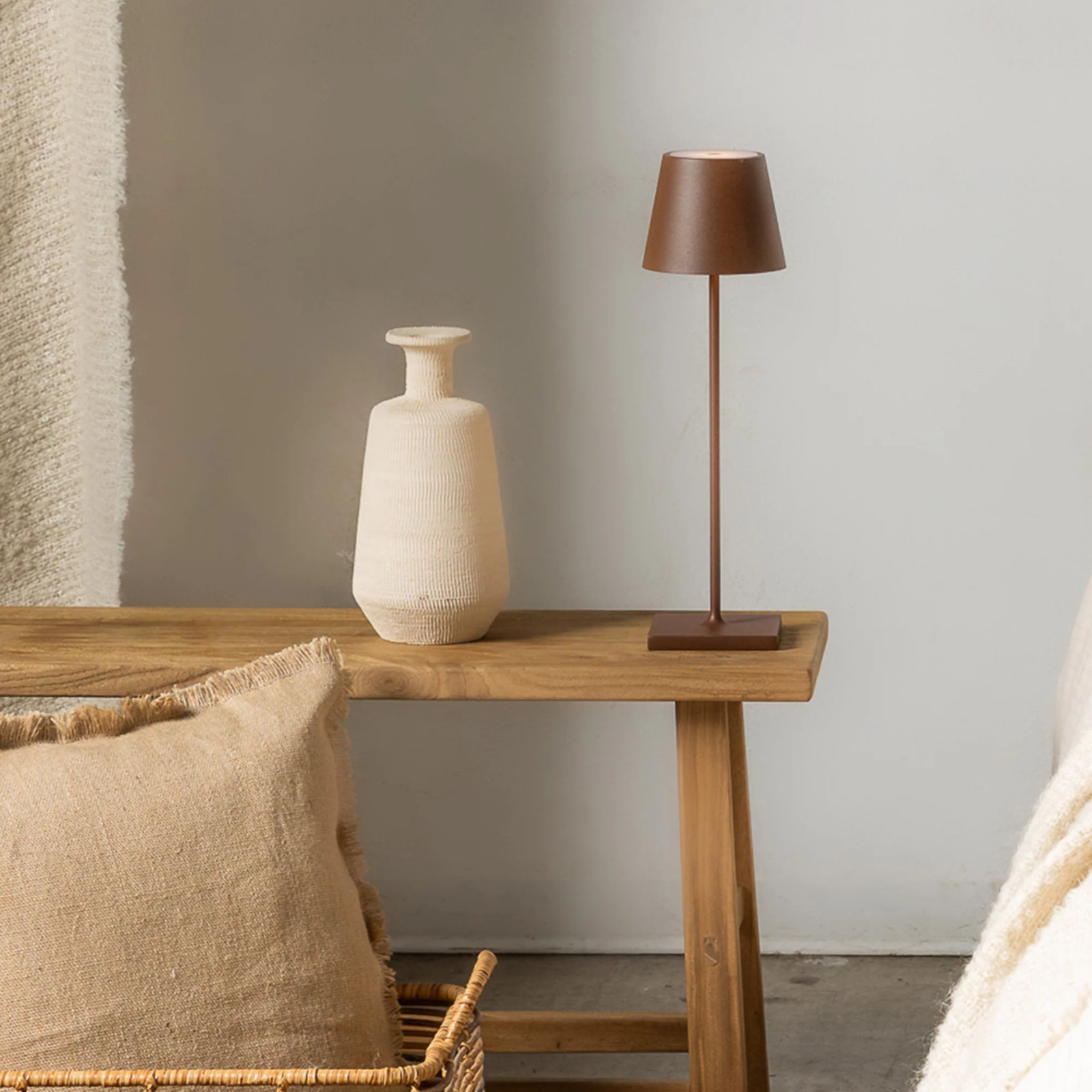 Poldina Pro Table Lamp, Rust