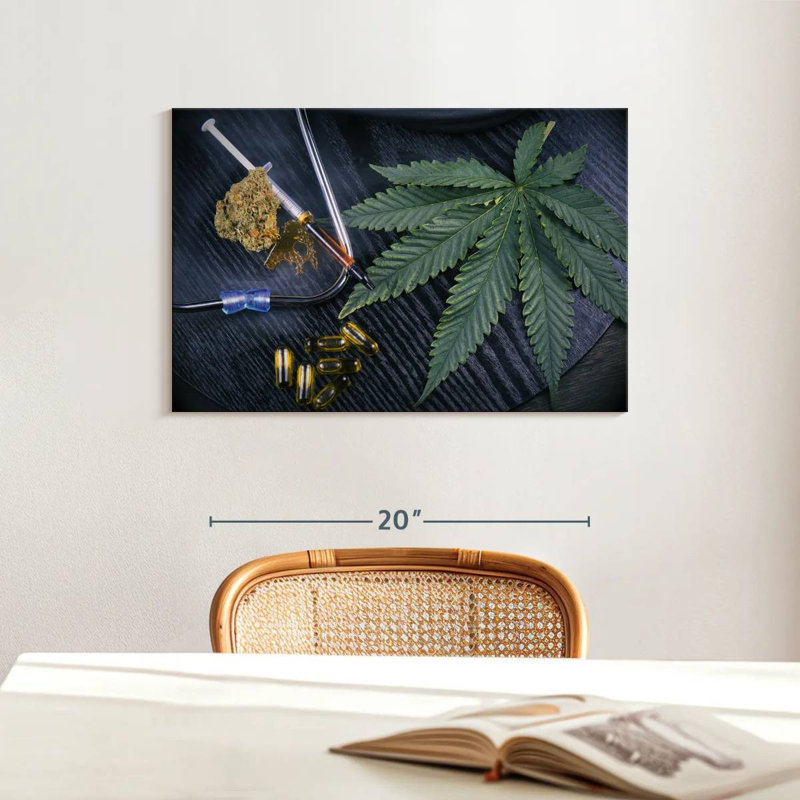 Senne Medicinal Marijuana Leaf, 16" H x 24" W