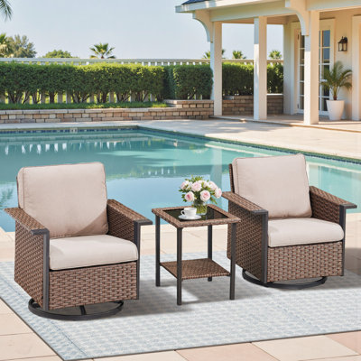 Ensemble de chaises berçantes pivotantes d'extérieur 3 pièces avec table d'appoint et chaises de patio coulissantes à accoudoirs larges pour porche ou terrasse