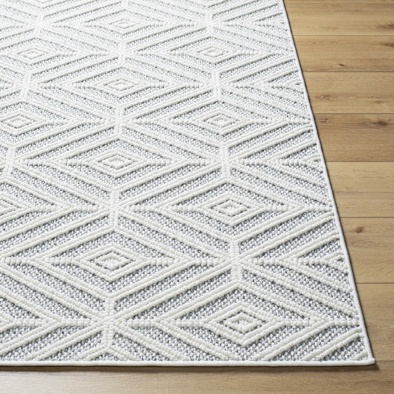 Tapis rectangulaire gris clair / ivoire / gris moyen en polyester tissé à la machine Bouclair, Rectangle 6 pi 7 po x 9 pi