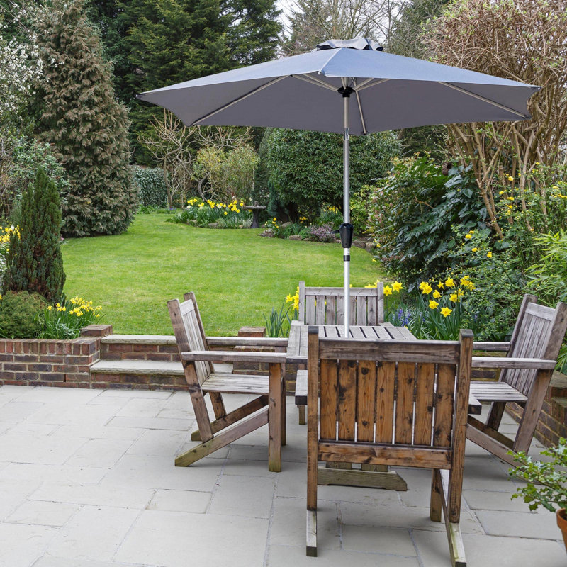 Bettsy Tilt Market Parasol