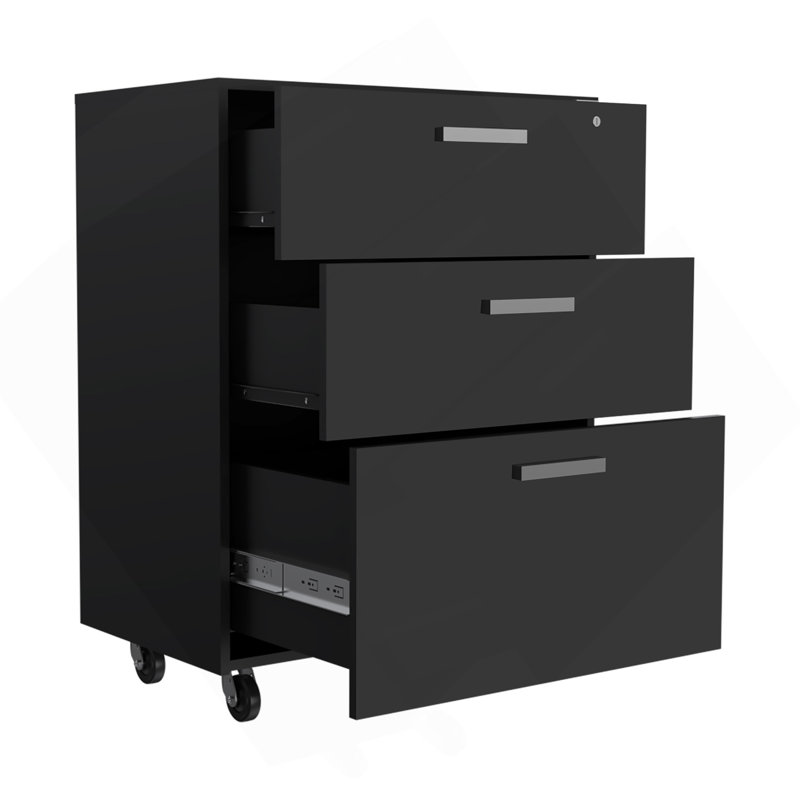 Yanissa Accent Chest
