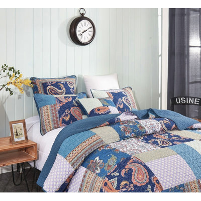 Cotton Blend Quilted Patchwork Quilt