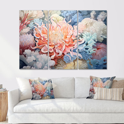 Ensemble d'art sous-marin, anémone rose - corail sous l'eau