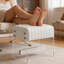 Tabouret moderne avec pieds en acrylique transparent