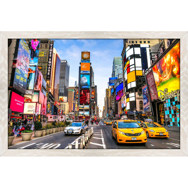 «NYC», reproduction de photo encadrée, H 21,5 po x l 27,5 po x P 0,75 po, Cadre crème délavé